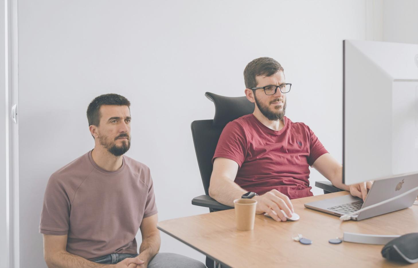 Recursos de aprendizaje sobre organización documental y archivo de facturas